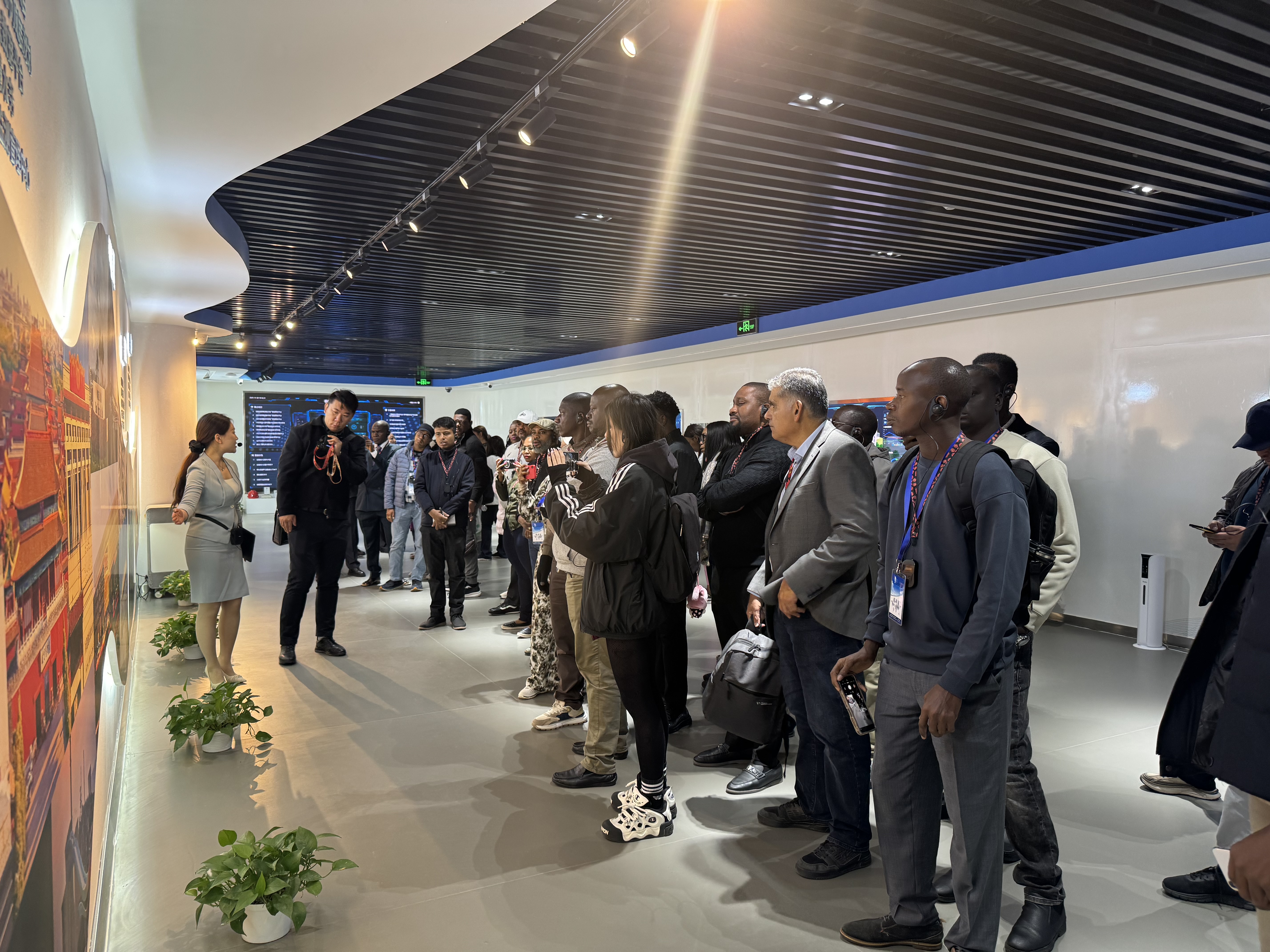 国际研讨促开展｜